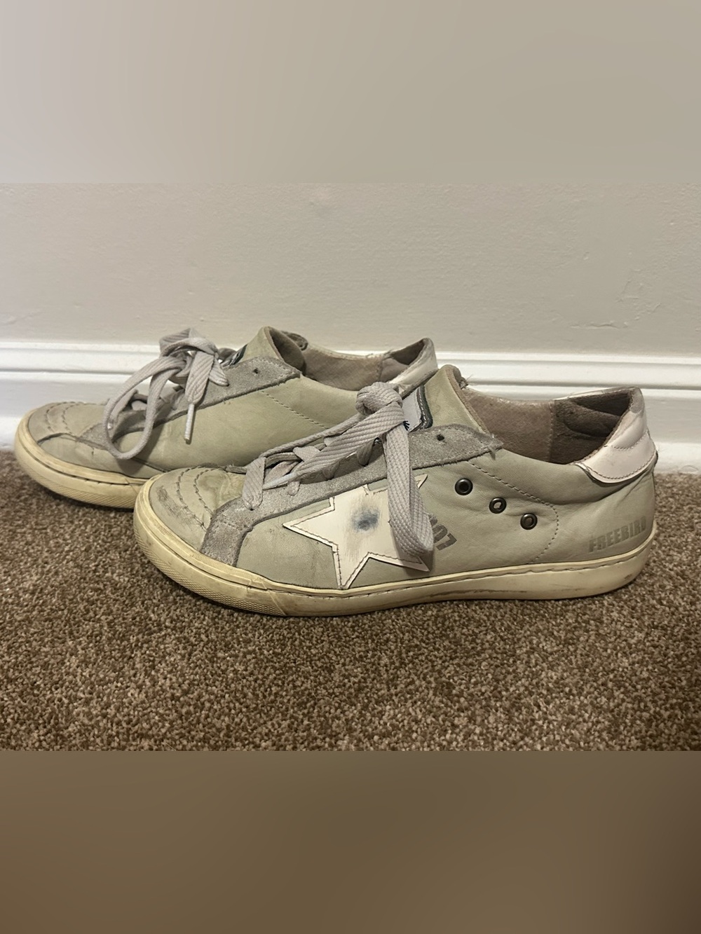 Freebird by Steven Women's Star Accent Sneakers - Light Gray and White